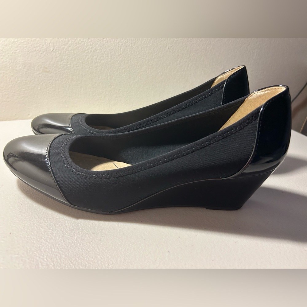 LifeStride Soft System Wedge Pumps - Black, Size 11